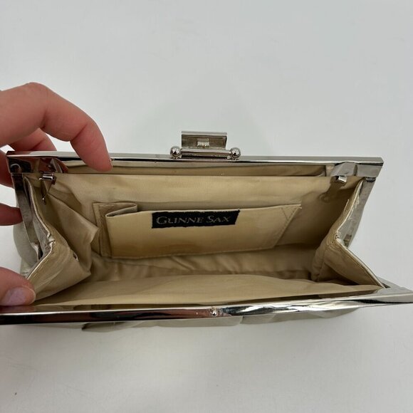 GUNNE SAX Vintage Gold Metallic Pleated Small Hand Clutch Purse - Picture 8 of 13